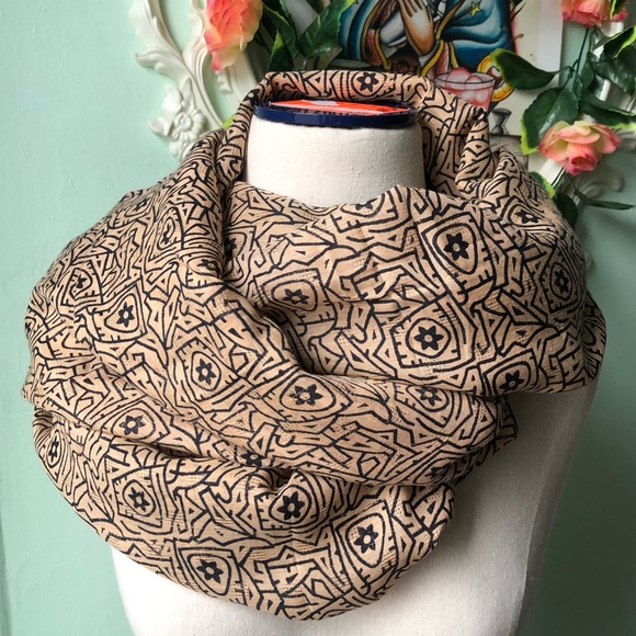 Beautiful vintage handmade  cotton abstract scarf - Picture 1 of 4